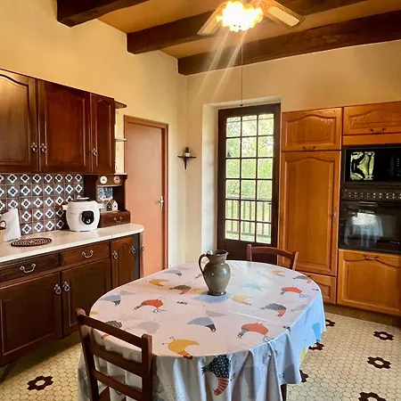 Feriehus Superbe A La Campagne Avec Grand Jardin Et Prive Balaguier-d'Olt