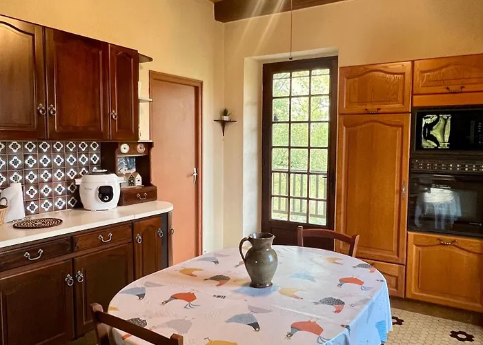 Nyaraló Superbe A La Campagne Avec Grand Jardin Et Prive Balaguier-d'Olt